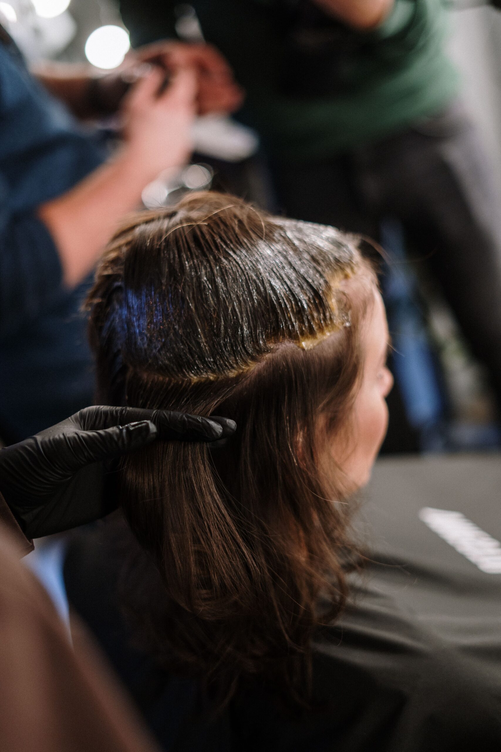 Gentle bleach treatments for a fresh, brighter-looking complexion.